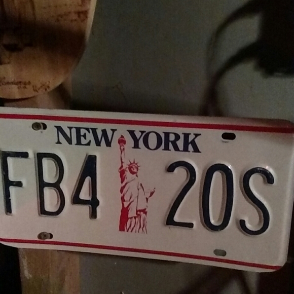 420 licence plates $100 each or make an offer - Picture 4 of 8